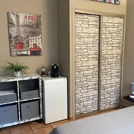 Проживання в сім'ї Delice Du Maquis Corse